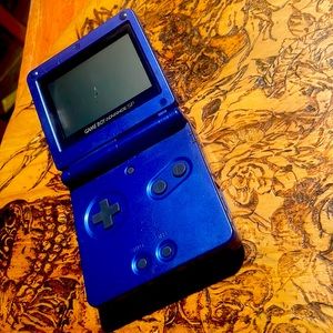 Selling the old GAMEBOYADVANCED -Sp